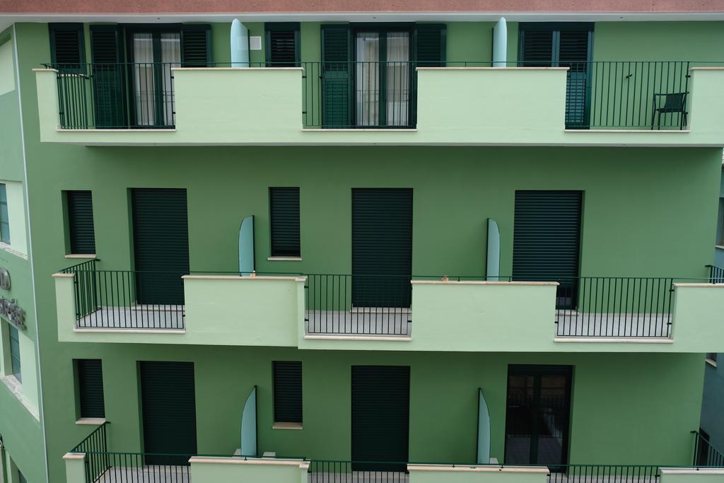 Hotel Desiree Σαν Μπενεντέτο ντελ Τρόντο Εξωτερικό φωτογραφία
