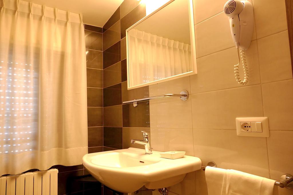 Hotel Desiree Σαν Μπενεντέτο ντελ Τρόντο Εξωτερικό φωτογραφία