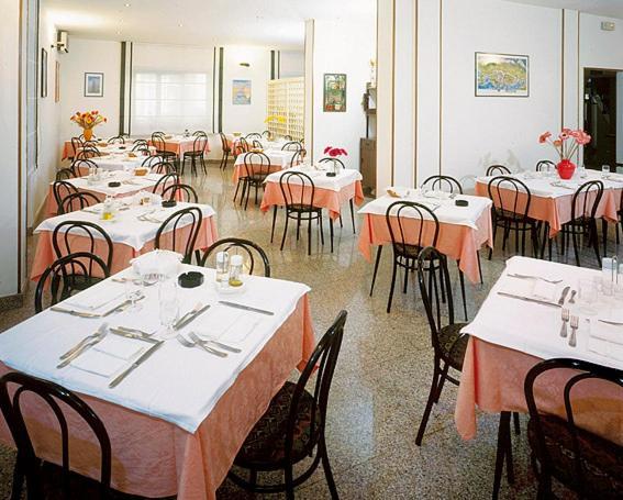 Hotel Desiree Σαν Μπενεντέτο ντελ Τρόντο Εξωτερικό φωτογραφία