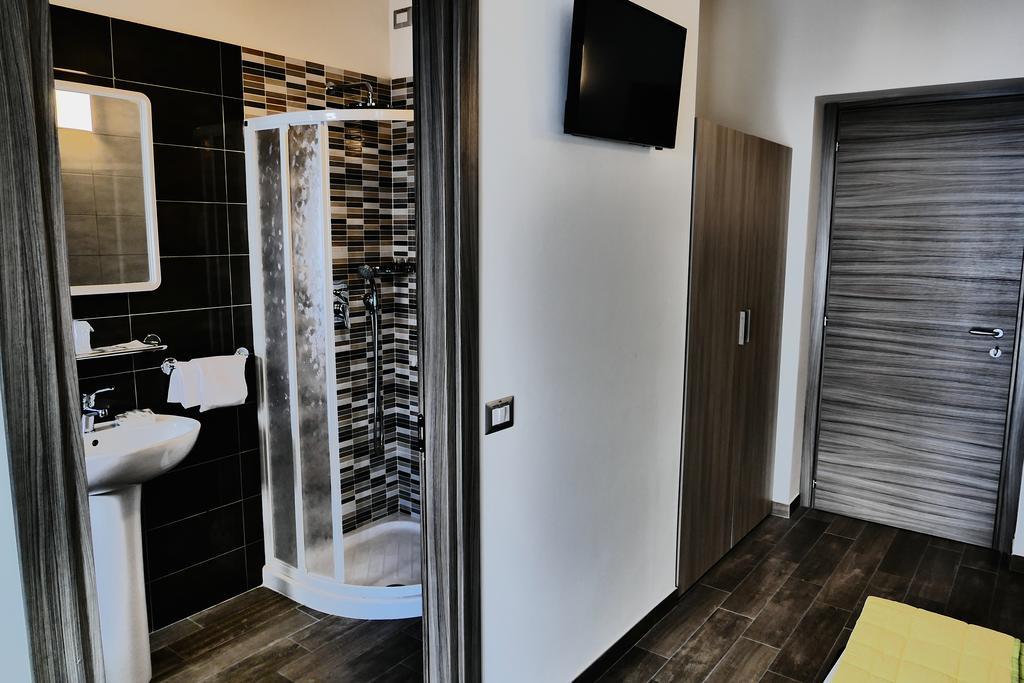 Hotel Desiree Σαν Μπενεντέτο ντελ Τρόντο Εξωτερικό φωτογραφία