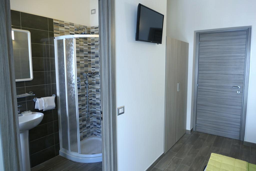 Hotel Desiree Σαν Μπενεντέτο ντελ Τρόντο Εξωτερικό φωτογραφία