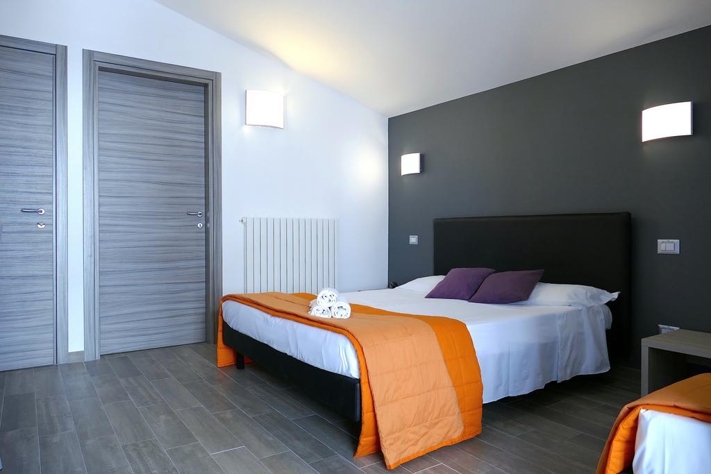 Hotel Desiree Σαν Μπενεντέτο ντελ Τρόντο Εξωτερικό φωτογραφία