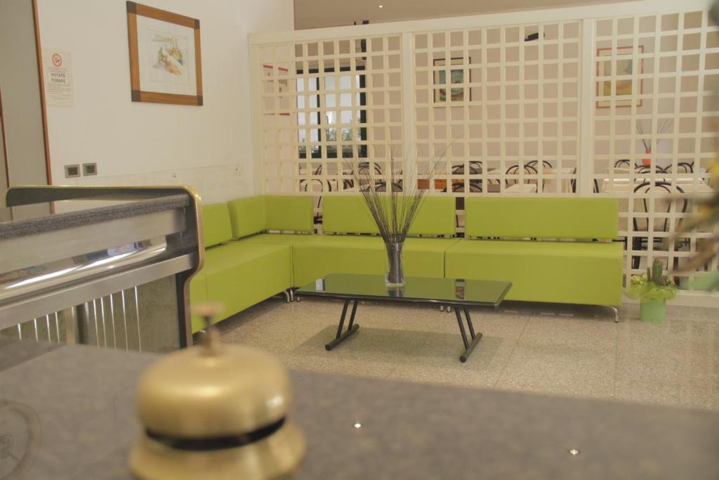Hotel Desiree Σαν Μπενεντέτο ντελ Τρόντο Εξωτερικό φωτογραφία